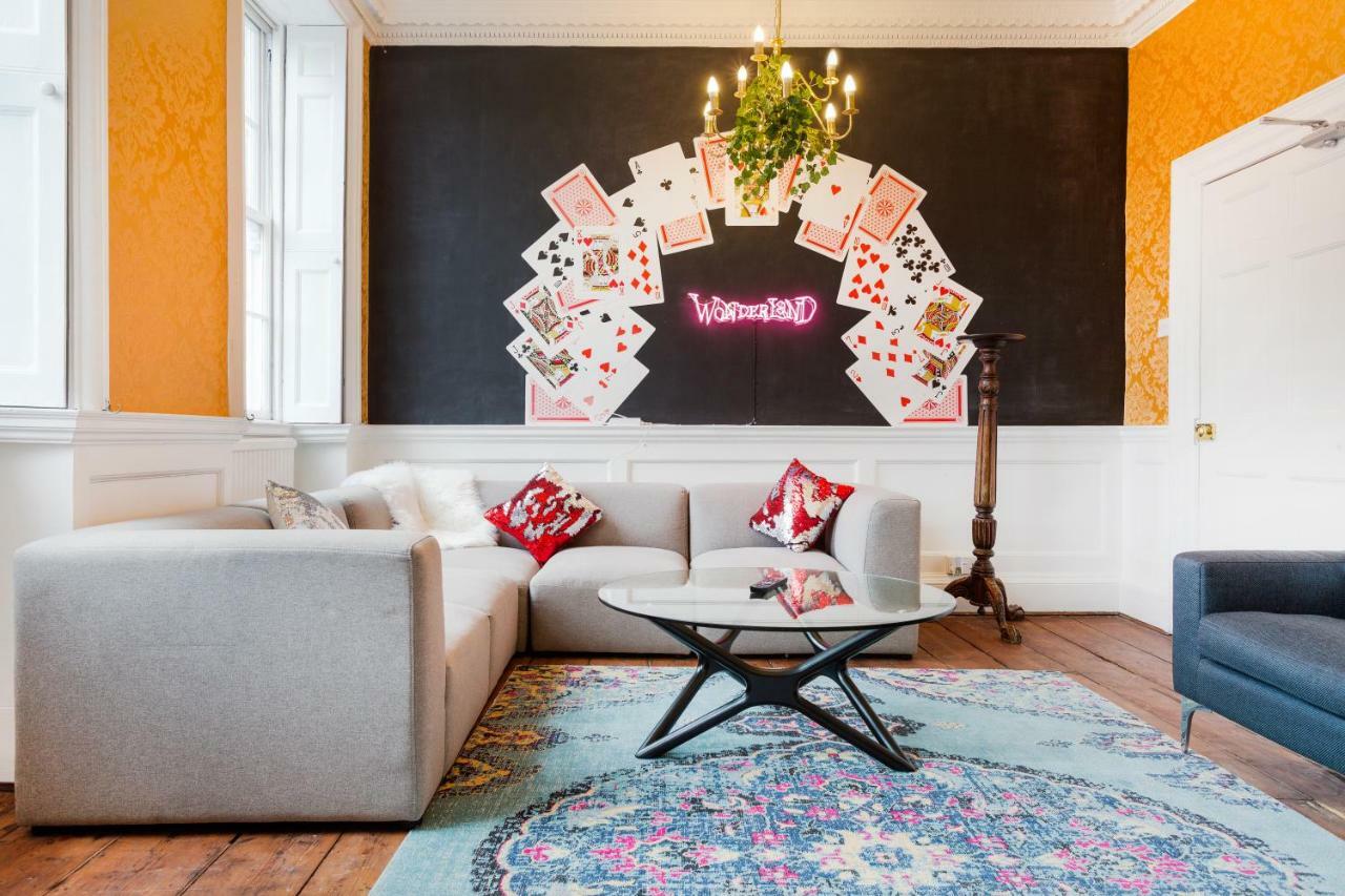 The Wonderland Townhouse - Alice In Wonderland 7Bdr Home Bath Bagian luar foto