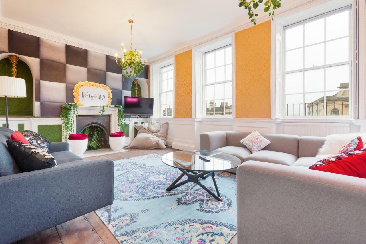 The Wonderland Townhouse - Alice In Wonderland 7Bdr Home Bath Bagian luar foto